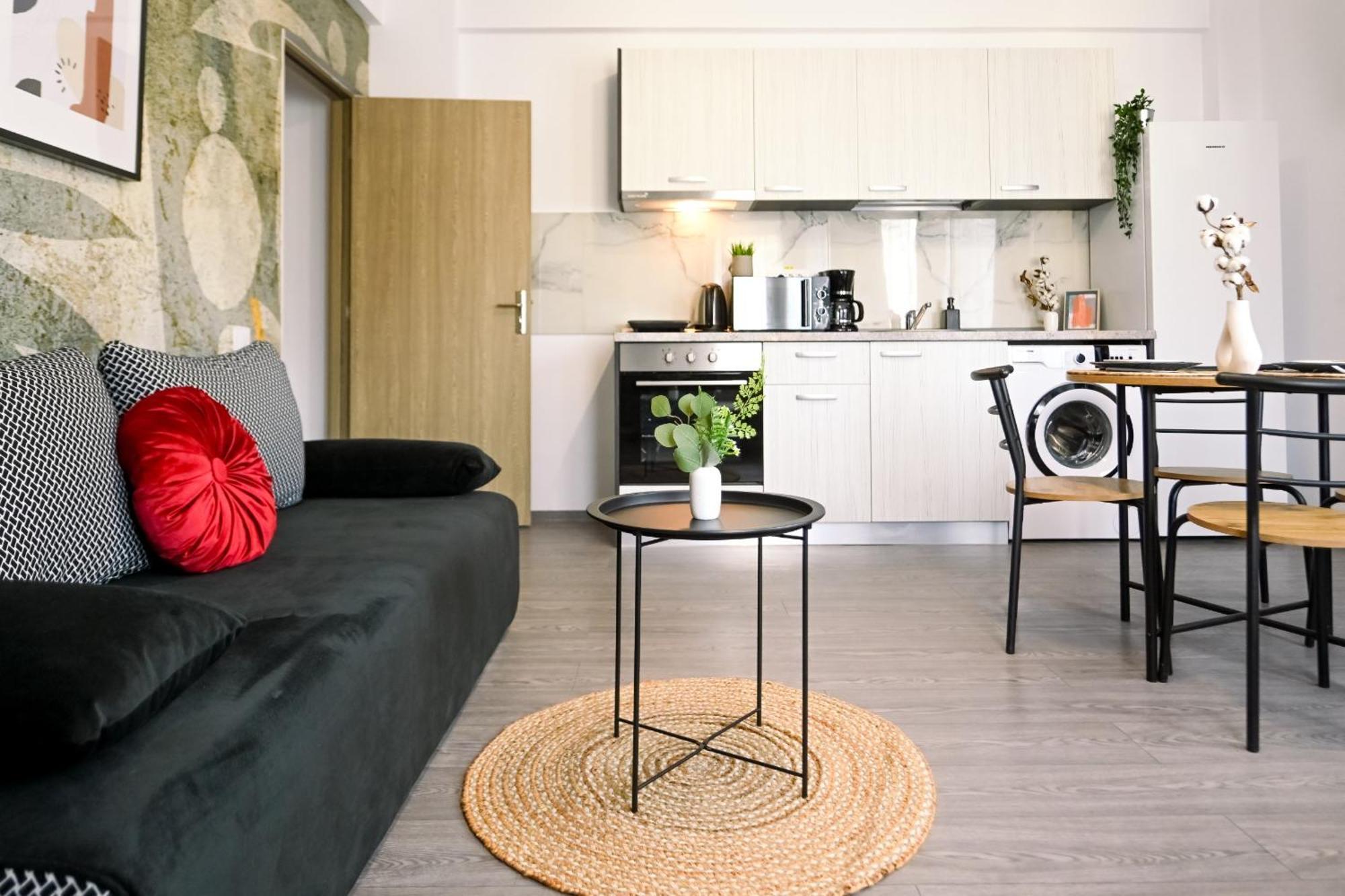 Old Town Charm - Modern & Comfortable Accommodation In The Heart Of The City Bukarest Eksteriør billede