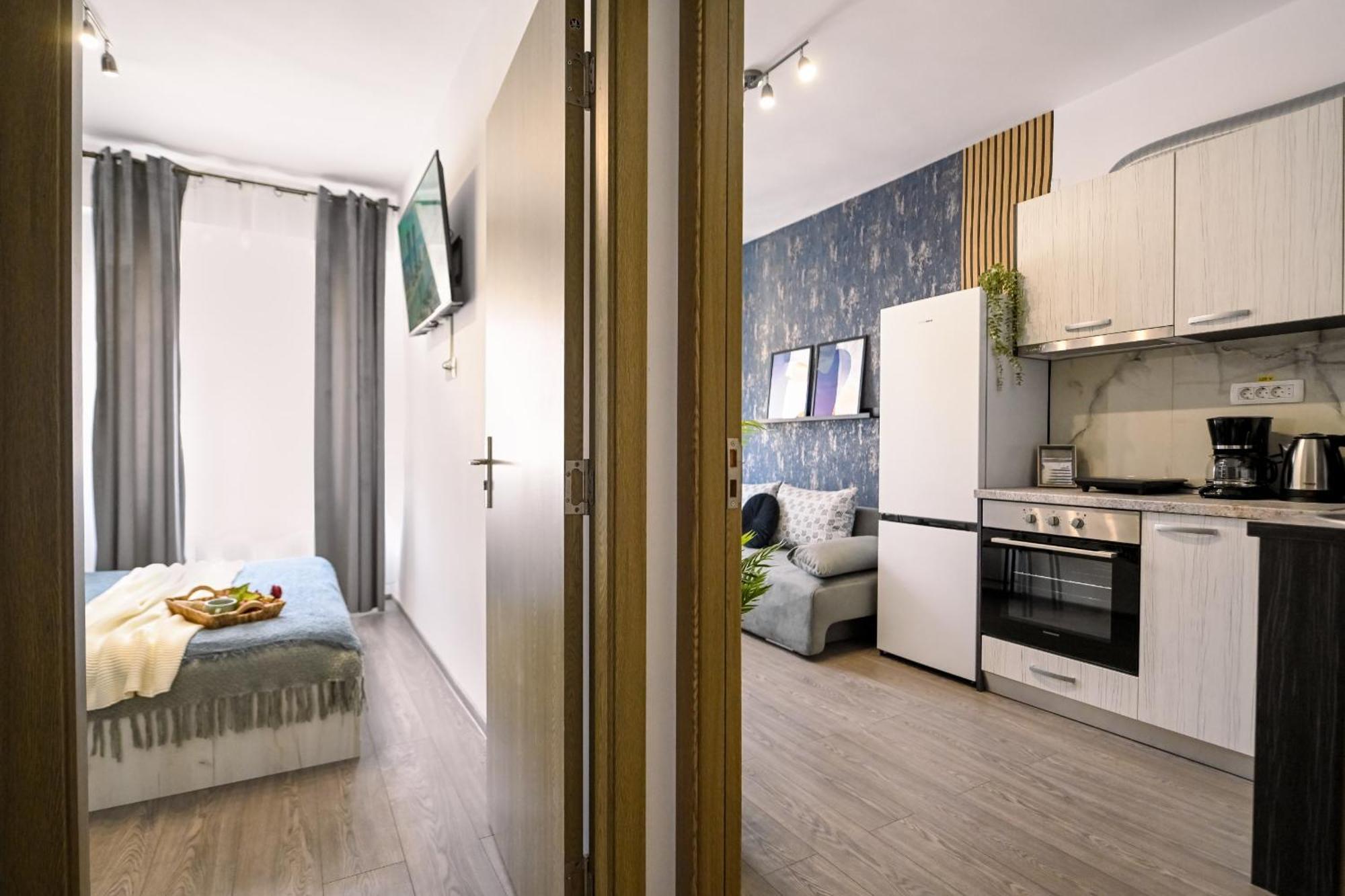 Old Town Charm - Modern & Comfortable Accommodation In The Heart Of The City Bukarest Eksteriør billede
