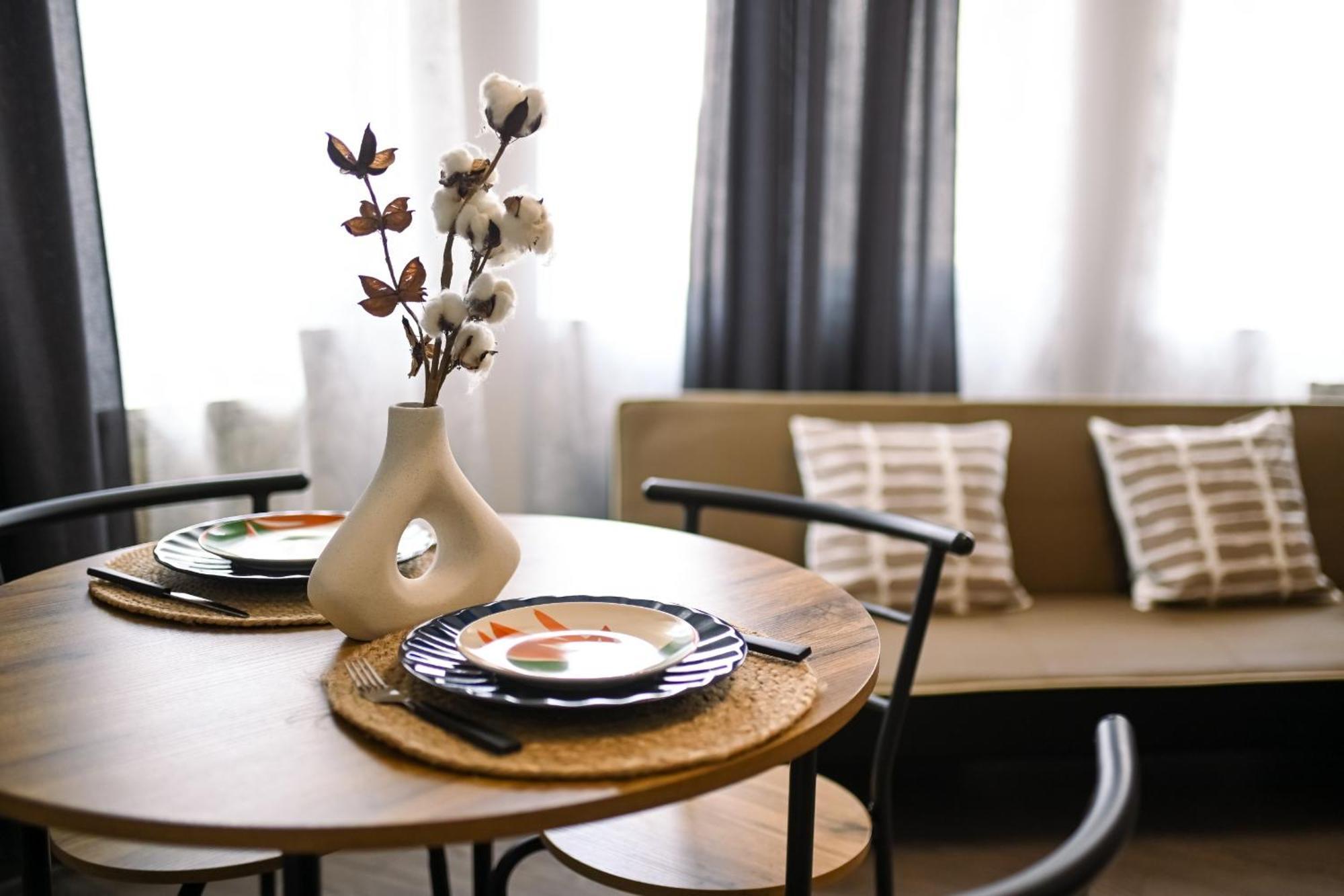 Old Town Charm - Modern & Comfortable Accommodation In The Heart Of The City Bukarest Eksteriør billede