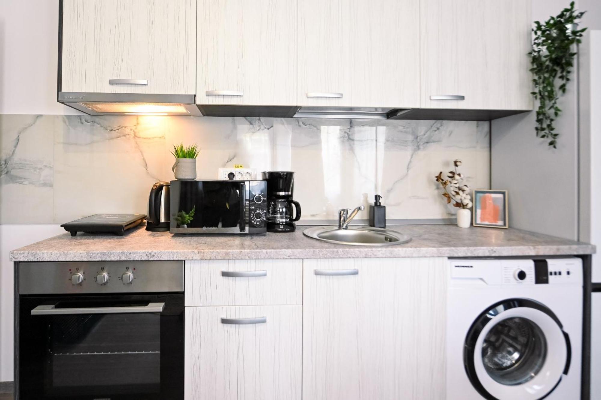 Old Town Charm - Modern & Comfortable Accommodation In The Heart Of The City Bukarest Eksteriør billede