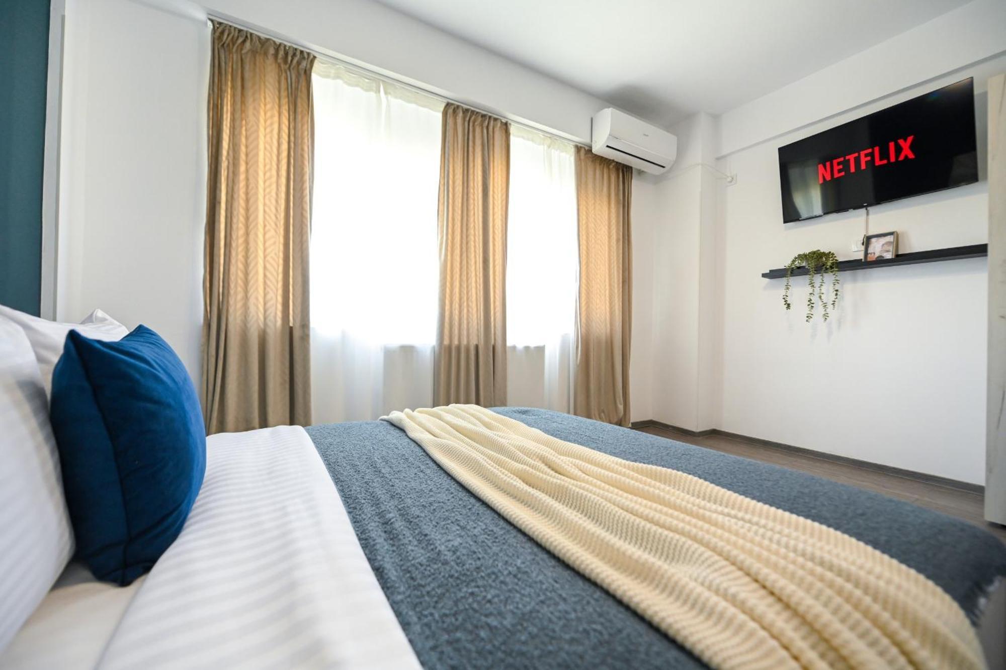 Old Town Charm - Modern & Comfortable Accommodation In The Heart Of The City Bukarest Eksteriør billede
