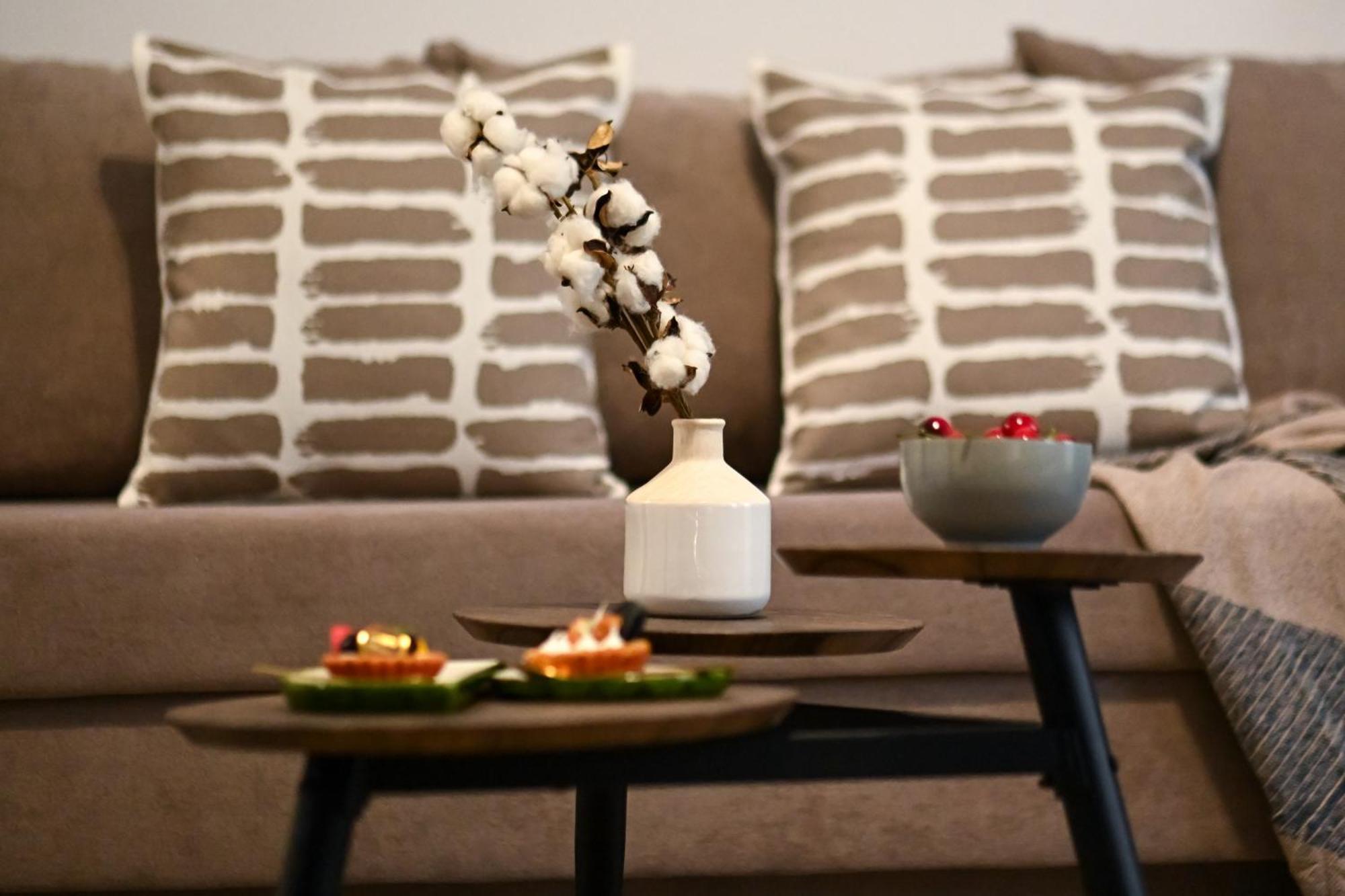 Old Town Charm - Modern & Comfortable Accommodation In The Heart Of The City Bukarest Eksteriør billede
