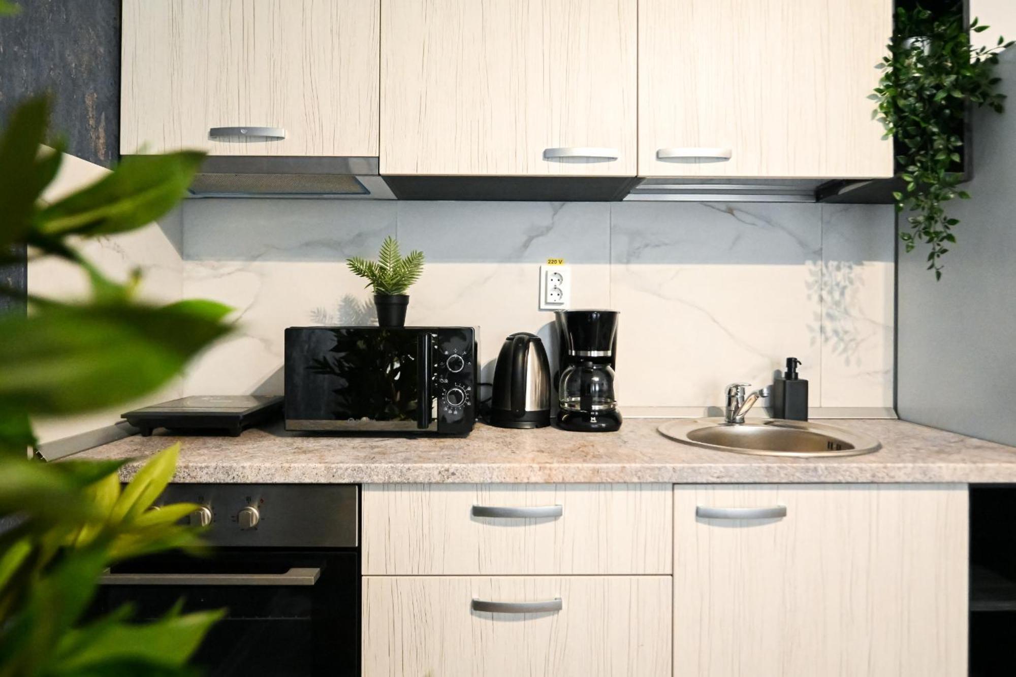 Old Town Charm - Modern & Comfortable Accommodation In The Heart Of The City Bukarest Eksteriør billede
